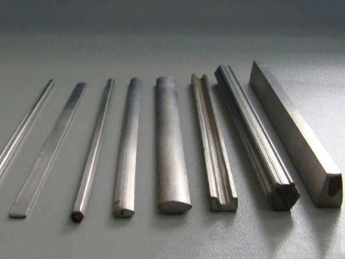 高精度模具是加工無(wú)錫冷拉型鋼過(guò)程中必不可少的重要工具
